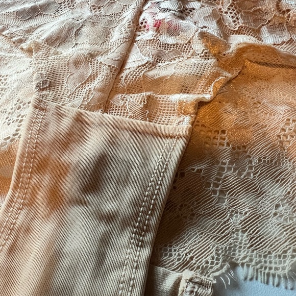 La Senza • LG • Cheeky Lace Panty• 3 pack - Picture 2 of 4